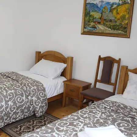 Hotel & Restaurant *