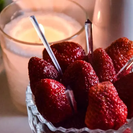 & Restaurant Отель