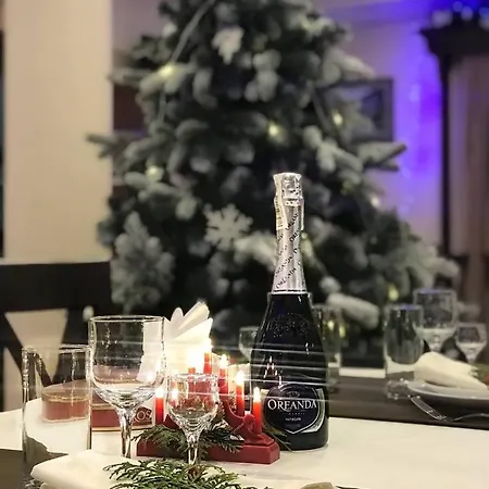 & Restaurant Szálloda *